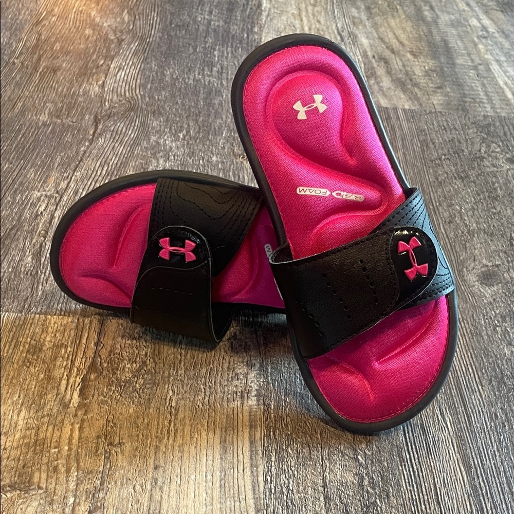 Under Armour Girls Black and Pink Slides